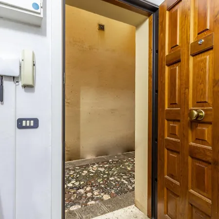 Ottonelli Street Stay- Wifi Fibra Free Tra Storchi & Centro Storico *