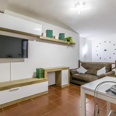 Ottonelli Street Stay- Wifi Fibra Free Tra Storchi&centro Storico Appartamento Modena