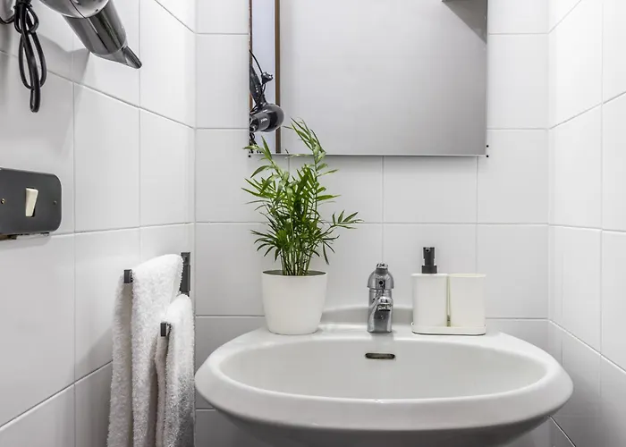 Ottonelli Street Stay- Wifi Fibra Free Tra Storchi & Centro Storico 公寓 摩德纳