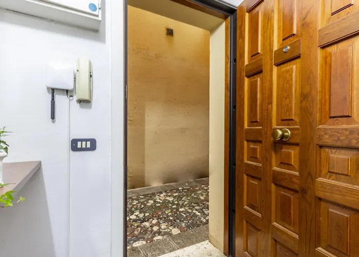 Ottonelli Street Stay- Wifi Fibra Free Tra Storchi & Centro Storico *